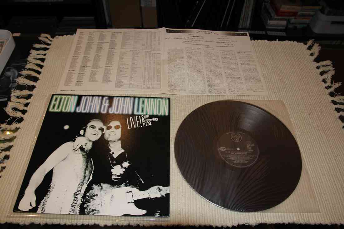 ELTON JOHN + JOHN LENNON - LIVE ! 28TH NOVEMBER 1974 - JAPAN